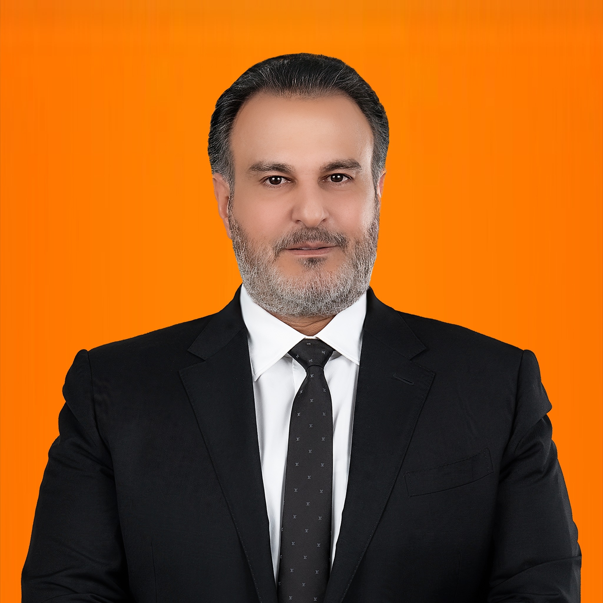 عمار الحمداني هو أحد أبرز القادة في المشهد السياسي العراقي، ويشغل حاليًا منصب رئيس مجلس محافظة بغداد